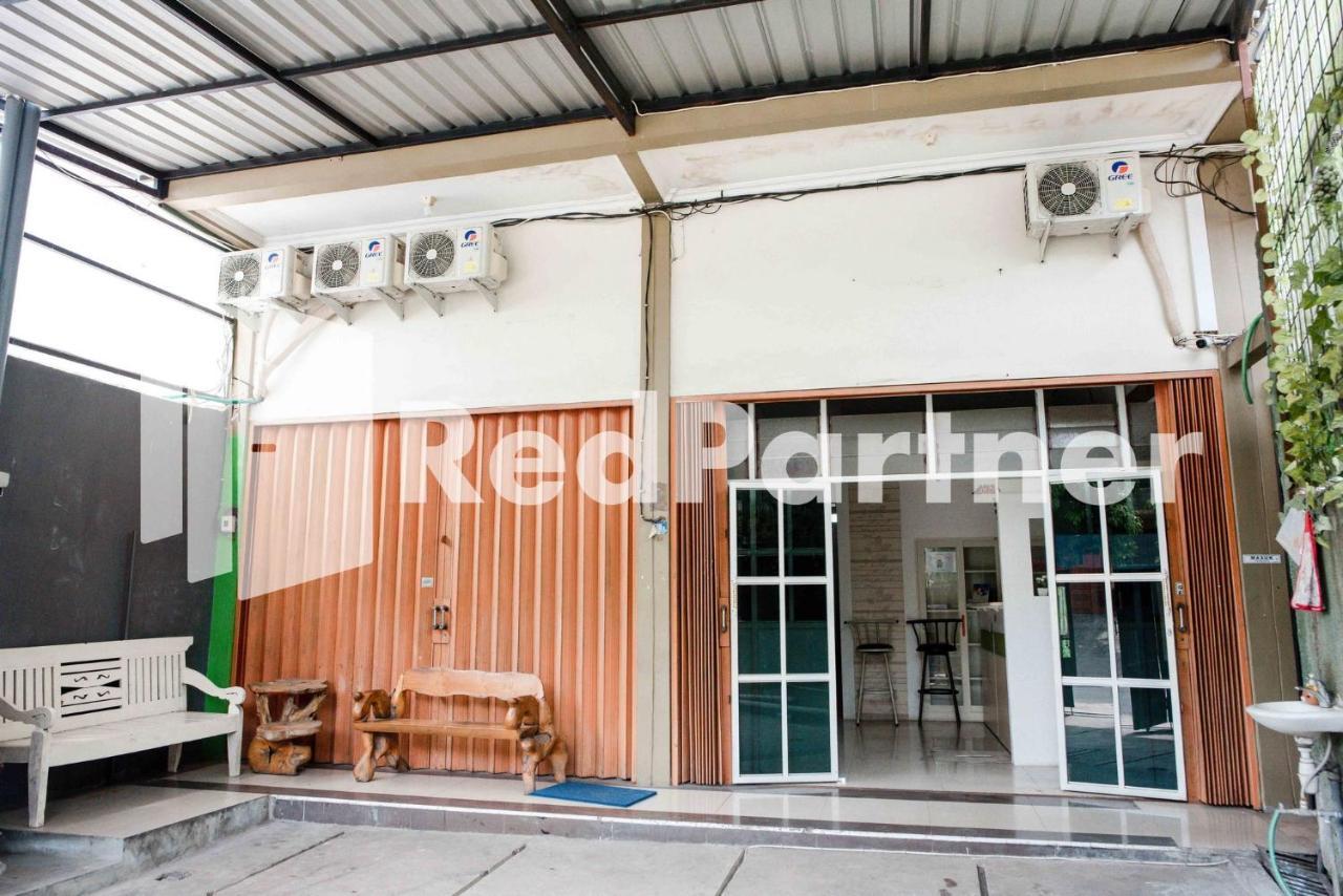 Jomblang 普斯波红色伙伴快乐旅馆酒店 外观 照片